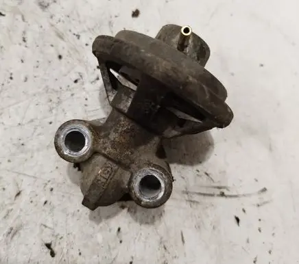 Mitsubishi Lancer Valve vacuum 