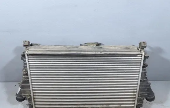 Coolant radiator