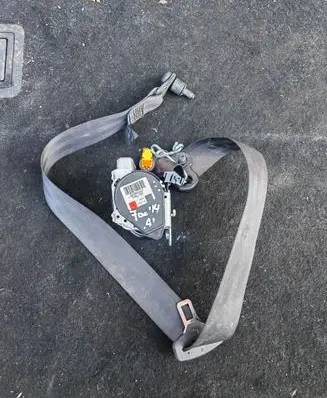 Ford Focus Front seatbelt 625652200 006L000