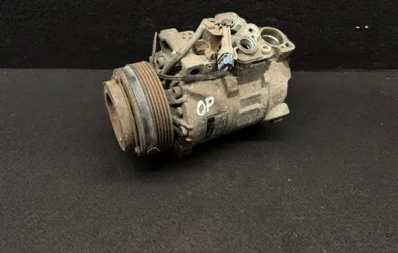 Opel Zafira A Air conditioning (A/C) compressor (pump) 447220