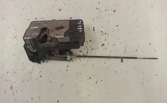 Opel Combo C Front door lock 13154791
