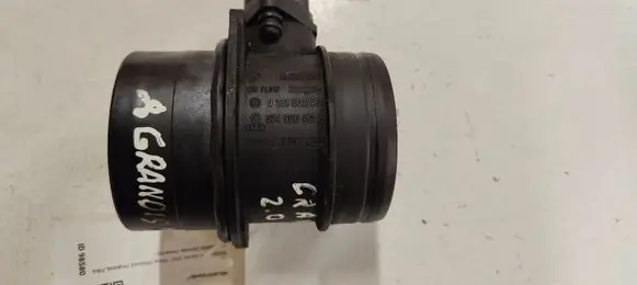 Mitsubishi Grandis Mass air flow meter 0281002461 074906461B