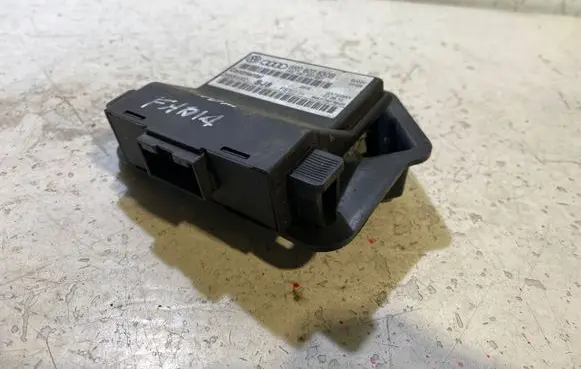 Volkswagen Polo V 6R Gateway control module 6R0907530B 1K0907951 5WK50030D