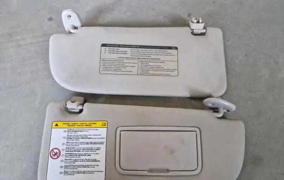 Isuzu D-Max Sun visor