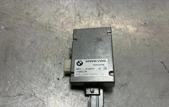 BMW 5 E60 E61 Camera control unit module 9149010 11585229 5WK43790