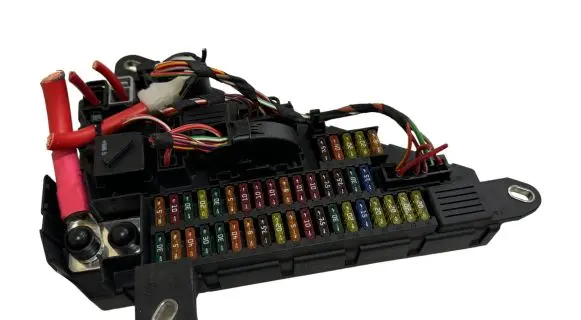 BMW 5 E60 E61 Fuse box set 690661804 518956024