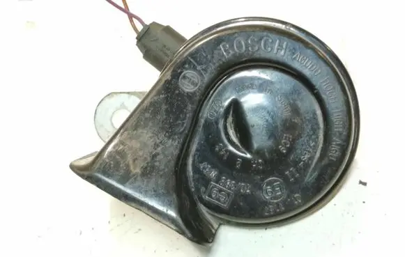 BMW 5 E39 Horn signal 70388157