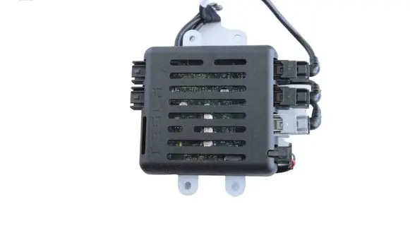Tesla Model X Other devices 104282900F