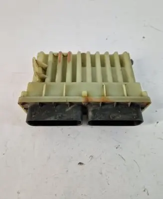 Opel Astra G Coolant fan relay 09131732