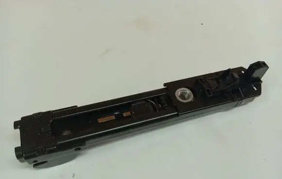 Volkswagen PASSAT B6 Seat belt adjustment rail 80025507