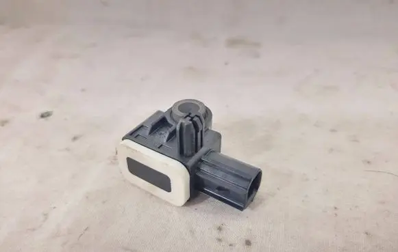 Ford Focus Airbag deployment crash/impact sensor F1ET14B345AA C83HA