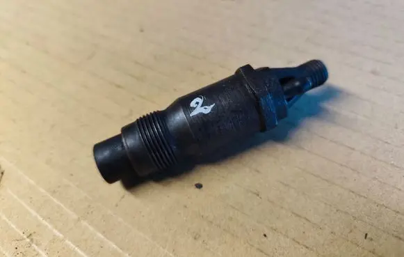 Jeep Grand Cherokee (WJ) Fuel injector KCA17S89