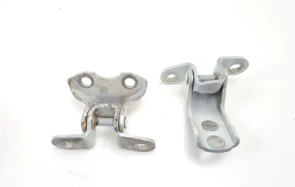 Toyota Prius (XW50) Front door hinge set 
