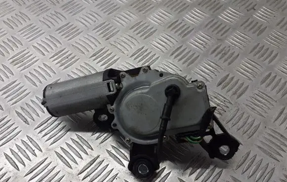 Volkswagen Golf IV Wiper motor 99.0387