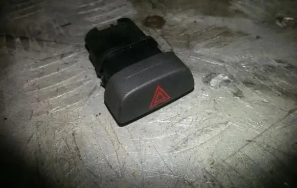Ford Focus Hazard light switch 4m5t13h350ac 4m5t-13h350-aC
