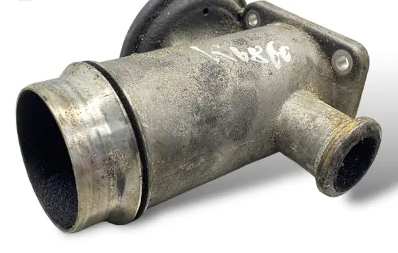 BMW 1 E81 E87 EGR valve 70051200