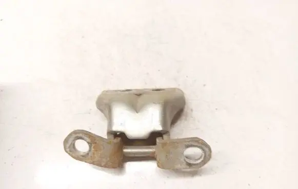 Nissan Primera Front door upper hinge 