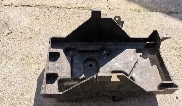 Mazda CX-7 Battery tray EH6456041
