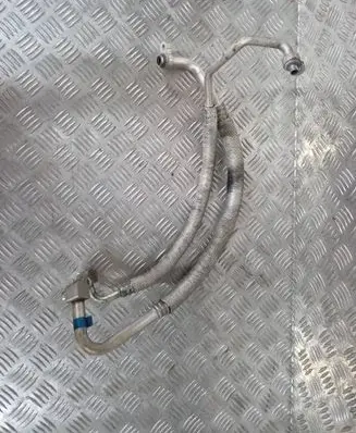 Opel Insignia A Air conditioning (A/C) pipe/hose 39024698