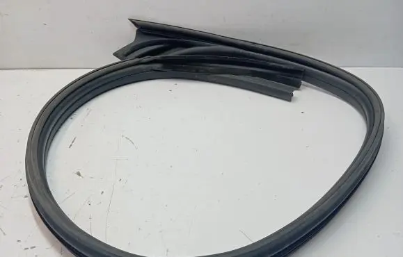 Mercedes-Benz E W238 Front door rubber seal A2386706700