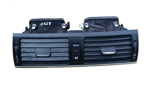 BMW X5 E70 Dash center air vent grill 921070503 922010103