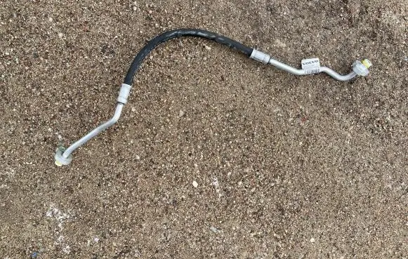 Volvo XC60 Air conditioning (A/C) pipe/hose 32226282