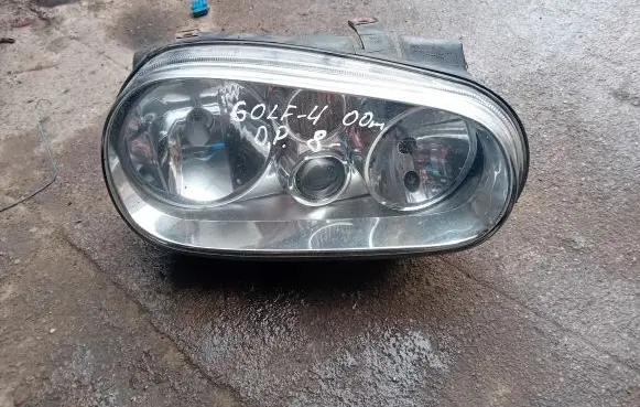 Volkswagen Golf IV Headlight/headlamp