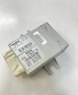 BMW 5 F10 F11 Suspension control unit/module 6799677 004002000 4461500650