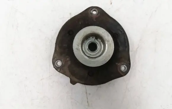 Volkswagen Jetta VI Coil spring mount 1K0412331C
