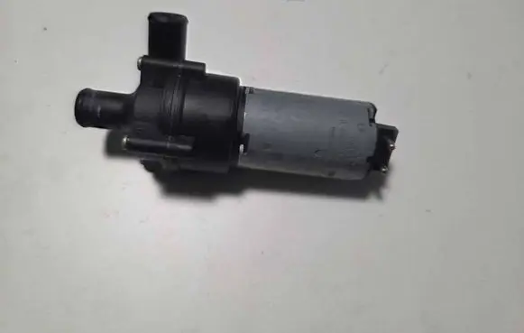 Mercedes-Benz Sprinter W901 W902 W903 W904 Electric auxiliary coolant/water pump 0392020026
