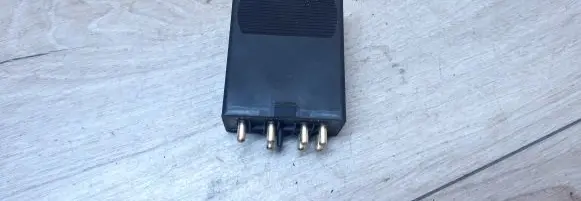 Mercedes-Benz E W124 Fuel pump relay 0065458732