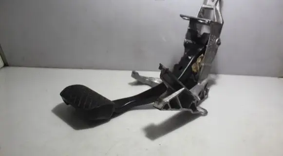 Clutch pedal