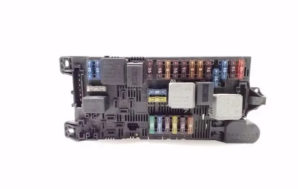 Mercedes-Benz E W211 Fuse module 2115453801