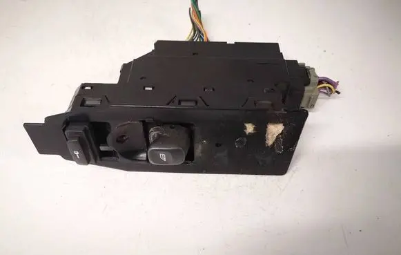 Volvo V70 Electric window control switch 30658117