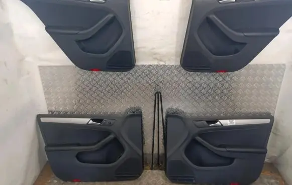 Volkswagen Jetta VI Door card panel trim set 