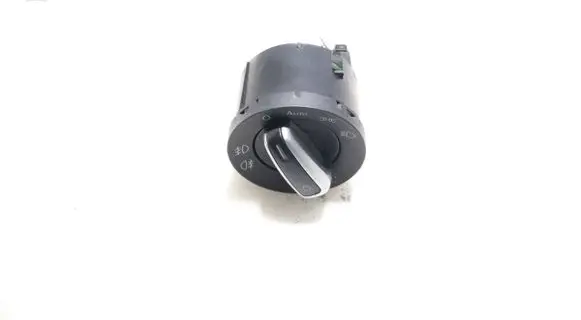 Volkswagen Jetta VI Light switch