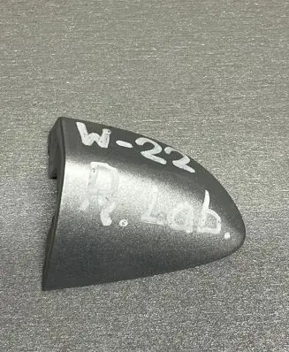 Volkswagen PASSAT B6 Front door handle cover 3C0837880