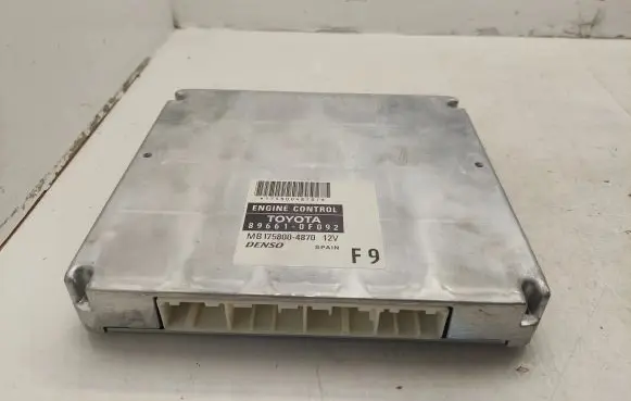 Toyota Corolla Verso AR10 Engine control unit/module 896610F091 896610F092