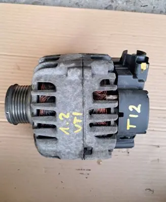 Peugeot 2008 I Generator/alternator 9670899580