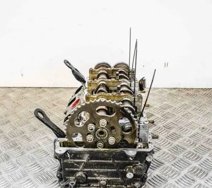 Engine head
