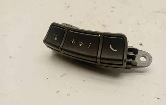 BMW 7 E65 E66 Steering wheel buttons/switches 6911585