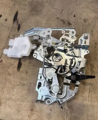 Nissan NV400 Sliding door lock 826703236R