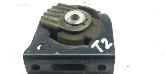 Toyota Avensis T270 Engine mount bracket F4910808