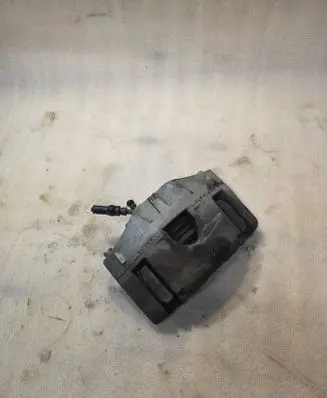 Volvo XC90 Front brake caliper 30636355