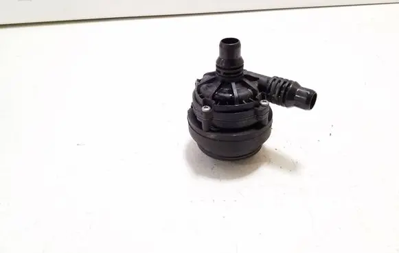 BMW i4 Electric auxiliary coolant/water pump 8840614