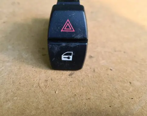 BMW 5 F10 F11 Hazard light switch 61319161896 9161896
