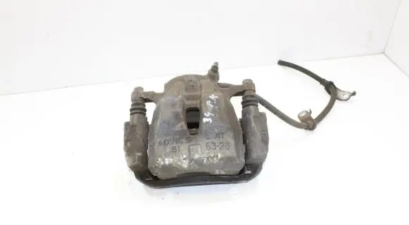 Toyota Auris 150 Front brake caliper