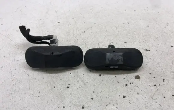 Windshield washer spray nozzle