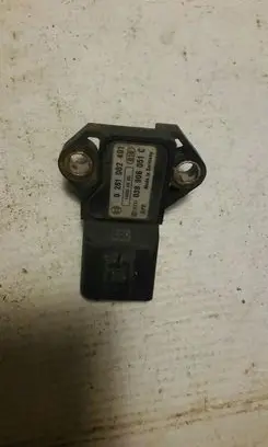 Volkswagen PASSAT B6 Air pressure sensor 038906051