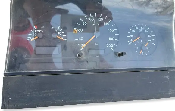 Mercedes-Benz Sprinter W901 W902 W903 W904 Speedometer (instrument cluster) 0005421801 18927000